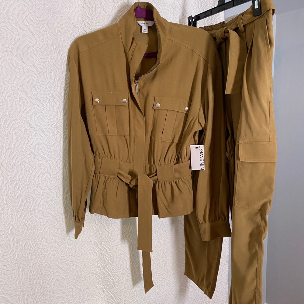 Nine West Set NWT cropped jacket, safari petite pants, shorts and sweater